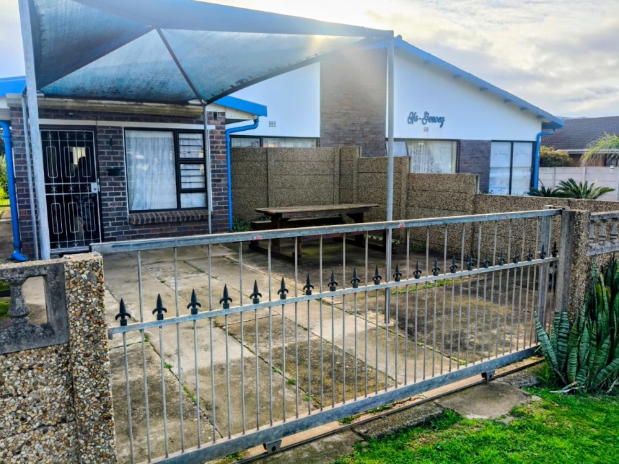 3 Bedroom Property for Sale in Ferreira Town Eastern Cape